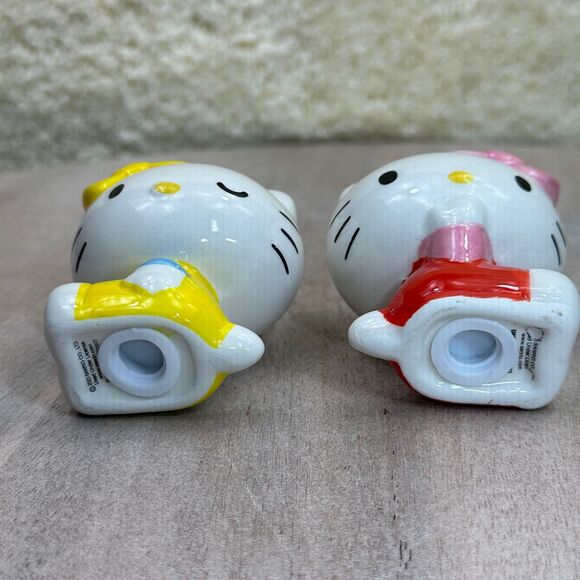 Hello Kitty Ceramic Salt and Pepper Shaker Set Yellow Pink White Sanrio New - Picture 13 of 16